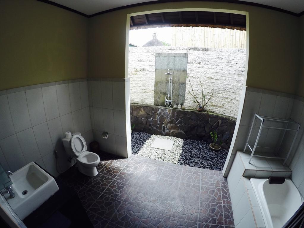 Cahyatika Bed & Breakfast Убуд Экстерьер фото